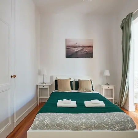 Appartamento B15-azulejo Verde Ribeiro Apartamento Lisbona