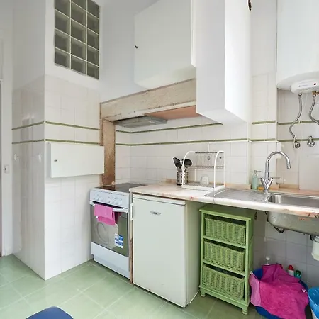 B15-azulejo Verde Ribeiro Apartamento * Lisbon